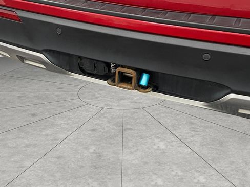 Used 2020 Ford Explorer XLT w/ Equipment Group 202A image 5