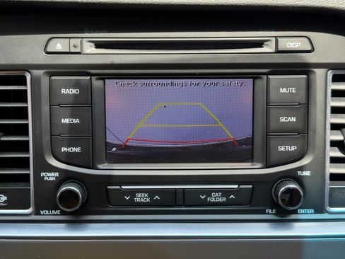 Used 2015 Hyundai Sonata Sport w/ Option Group 03 FWD image 24