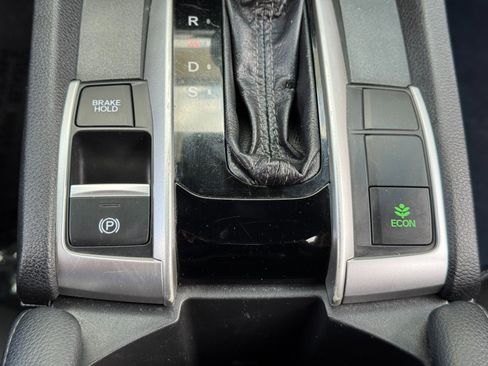 Used 2019 Honda Civic Sport image 28