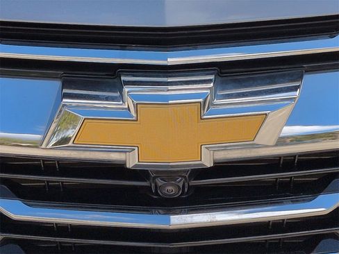 Certified 2025 Chevrolet Equinox LT w/ Safety and Technology Package image 5