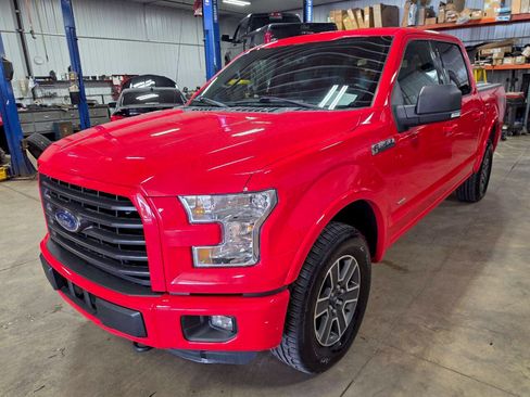 Used 2016 Ford F150 XLT w/ Equipment Group 302A Luxury AWD/4WD image 4