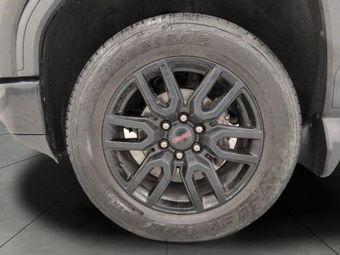 Used 2019 GMC Sierra 1500 Elevation w/ X31 Off-Road Package AWD/4WD image 3