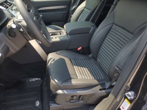 Used 2026 Land Rover Discovery Limited Edition AWD/4WD image 18