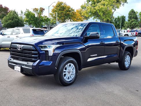 New 2026 Toyota Tundra SR5 w/ SR5 Convenience Package image 4