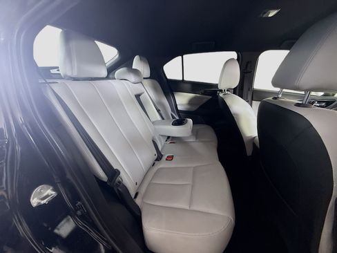 Used 2025 Mitsubishi Eclipse Cross Black Edition image 27