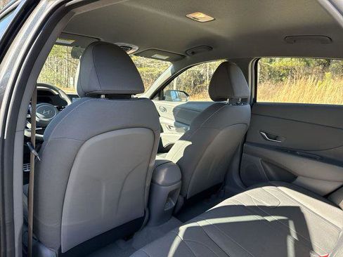 New 2026 Hyundai Elantra Sport image 27