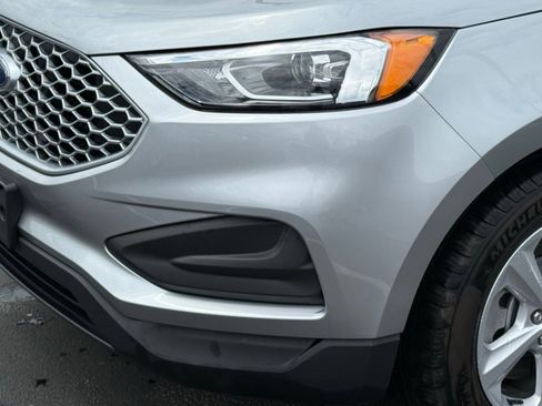 Used 2024 Ford Edge SE AWD/4WD image 11
