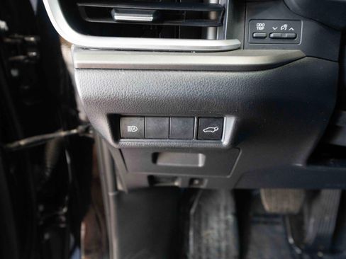 Used 2024 Toyota Grand Highlander XLE image 11