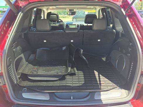 Used 2018 Jeep Grand Cherokee Summit AWD/4WD image 15