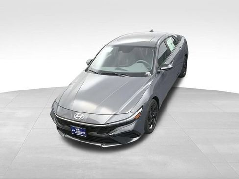 New 2026 Hyundai Elantra SEL Sport Premium FWD image 24