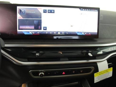 Used 2026 BMW X5 sDrive40i image 32