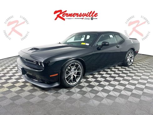 Used 2022 Dodge Challenger GT image 3