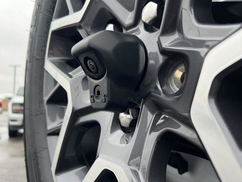 New 2026 Jeep Wrangler Sahara image 7