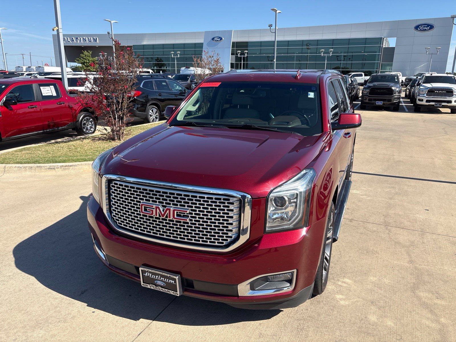 Used 2017 GMC Yukon Denali w/ Open Road Package RWD image 25