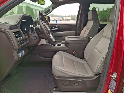 Used 2022 GMC Yukon XL SLT w/ SLT Luxury Package AWD/4WD image 15