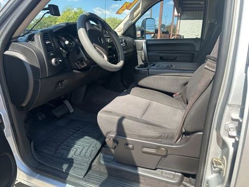 Used 2013 Chevrolet Silverado 2500 LT w/ Texas Edition image 20