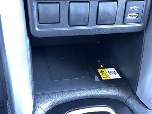 Used 2022 Toyota Corolla Cross LE image 18