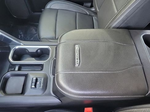 Used 2025 GMC Sierra 3500 Denali w/ Denali Reserve Package image 25