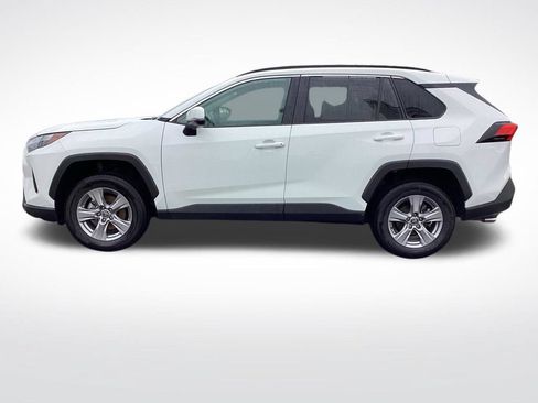 Used 2025 Toyota RAV4 XLE AWD/4WD image 6