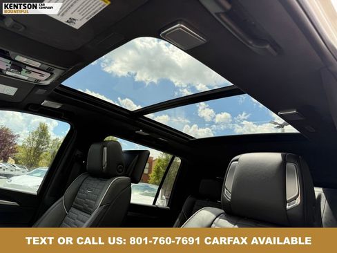 Used 2025 Cadillac Escalade ESV Sport Platinum AWD/4WD image 29