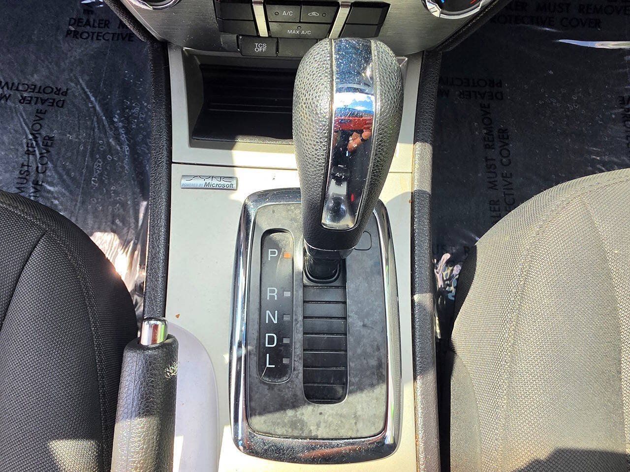 Used 2011 Ford Fusion SE w/ 202A Rapid Spec Order Code FWD image 38