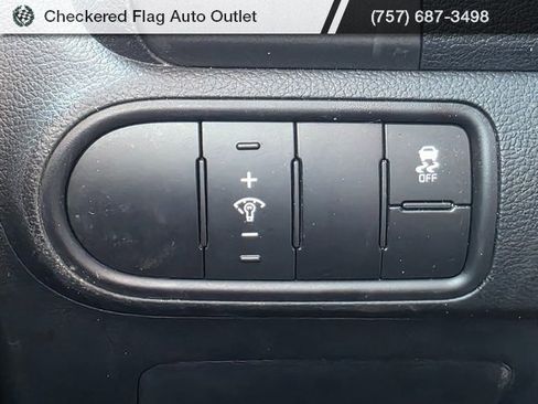 Used 2017 Kia Forte LX image 9