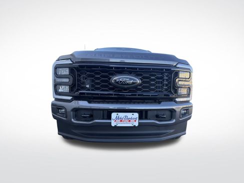 Used 2026 Ford F350 Lariat w/ Black Appearance Package image 63