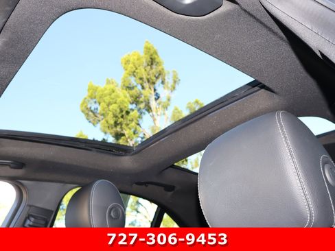 Used 2018 Mercedes-Benz C 300 Sedan image 5