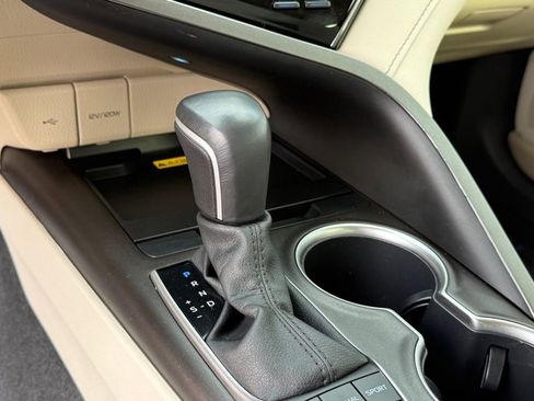 Certified 2022 Toyota Camry XLE image 26