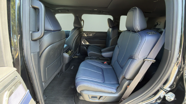 Used 2027 INFINITI QX80 Sensory w/ Sport Exterior Package AWD/4WD image 20