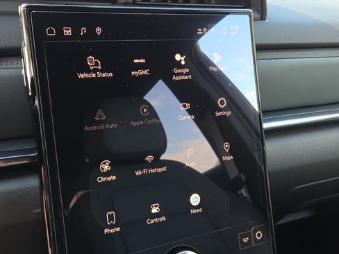 New 2026 GMC Terrain AT4 w/ Technology Package II image 23