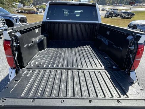 Used 2025 Toyota Tacoma SR5 image 12