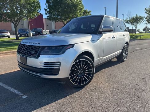 Used 2019 Land Rover Range Rover image 1