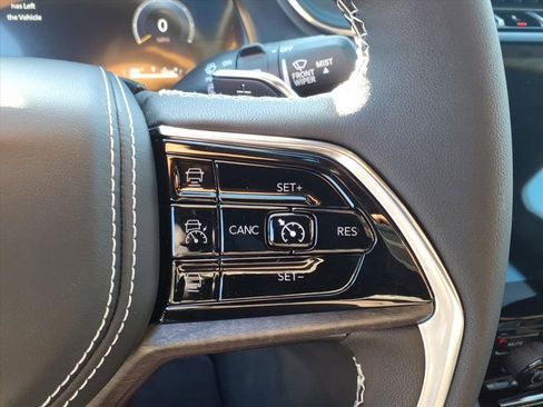 New 2025 Jeep Grand Cherokee L Overland w/ Trailer Tow Package image 20