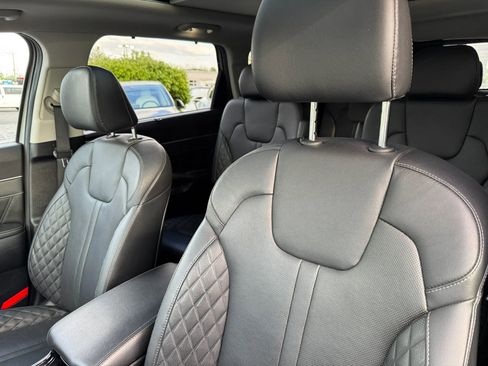 Used 2023 Kia Sorento SX AWD/4WD image 29