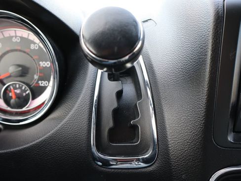 Used 2020 Dodge Grand Caravan GT image 35