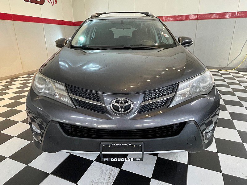 Used 2015 Toyota RAV4 XLE AWD/4WD image 2