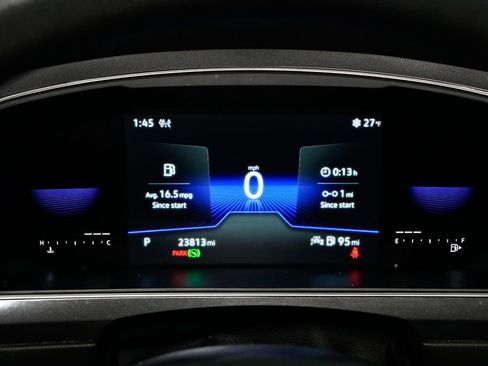 Used 2022 Volkswagen Tiguan S image 11