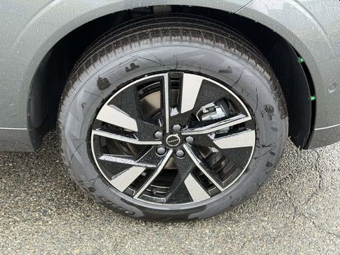 New 2026 Volvo XC60 B5 Plus image 24
