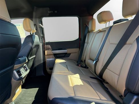 New 2026 Ford F250 Lariat w/ Chrome Package image 19