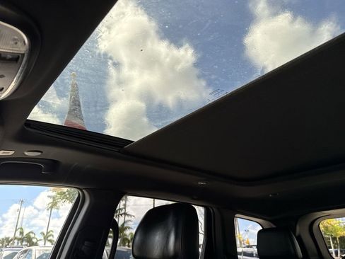 Used 2020 Jeep Grand Cherokee Limited w/ Luxury Group II image 53