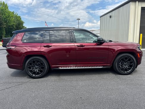Certified 2025 Jeep Grand Cherokee L Summit AWD/4WD image 4