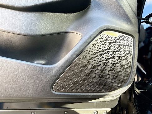 New 2025 Mitsubishi Outlander SE image 19