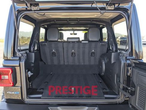 Used 2022 Jeep Wrangler Unlimited Sahara 4xe image 10