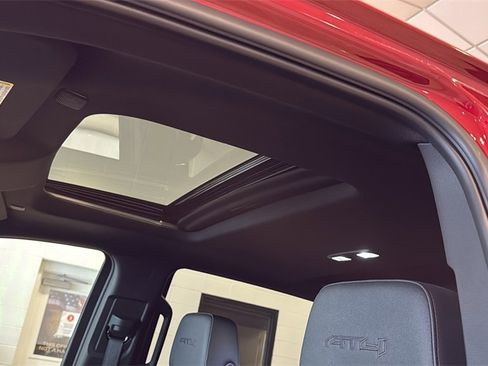 Used 2025 GMC Sierra 1500 AT4 w/ AT4 Premium Package image 26