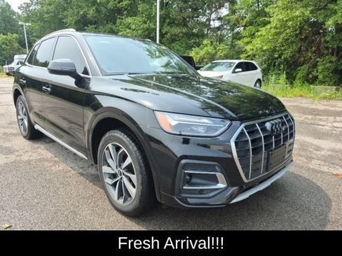Used 2021 Audi Q5 2.0T Premium w/ Convenience Package AWD/4WD image 2