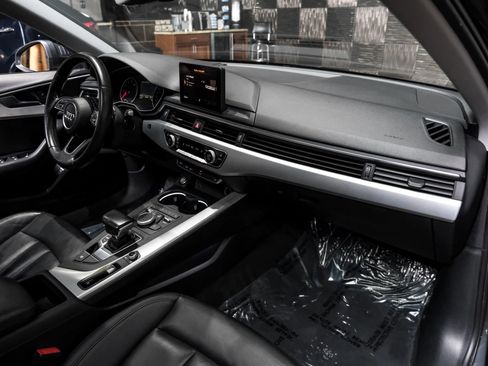 Used 2017 Audi A4 2.0T Premium image 13