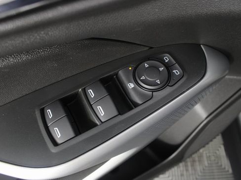 New 2026 Chevrolet Trax LS image 15