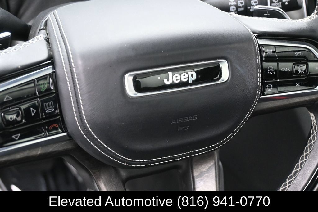 Used 2025 Jeep Grand Cherokee Overland w/ Adv Protech Group III AWD/4WD image 12