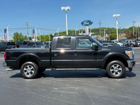 Used 2011 Ford F250 Lariat w/ Camper Pkg AWD/4WD image 3